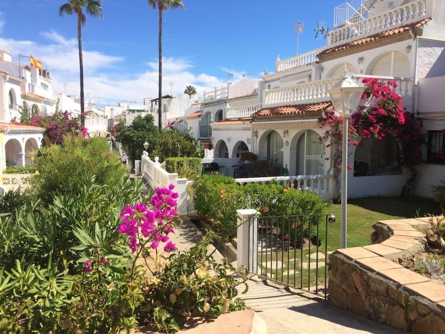 Playa Paraiso 79 - Townhouse At The For Up To 7 Guests * Manilva