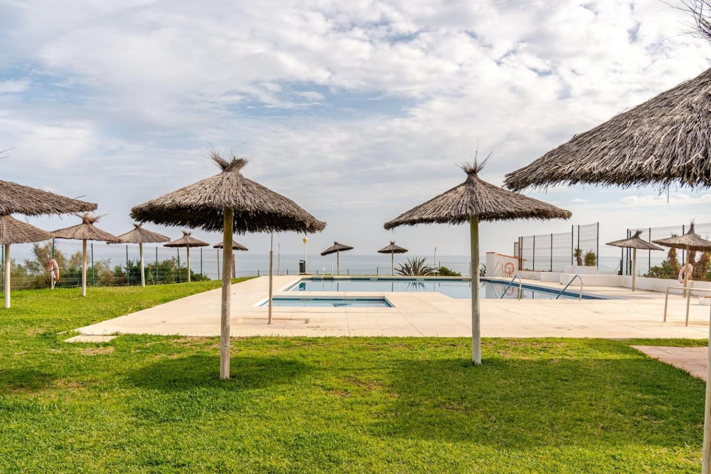 Playa Paraiso 79 - Townhouse At The For Up To 7 Guests Manilva